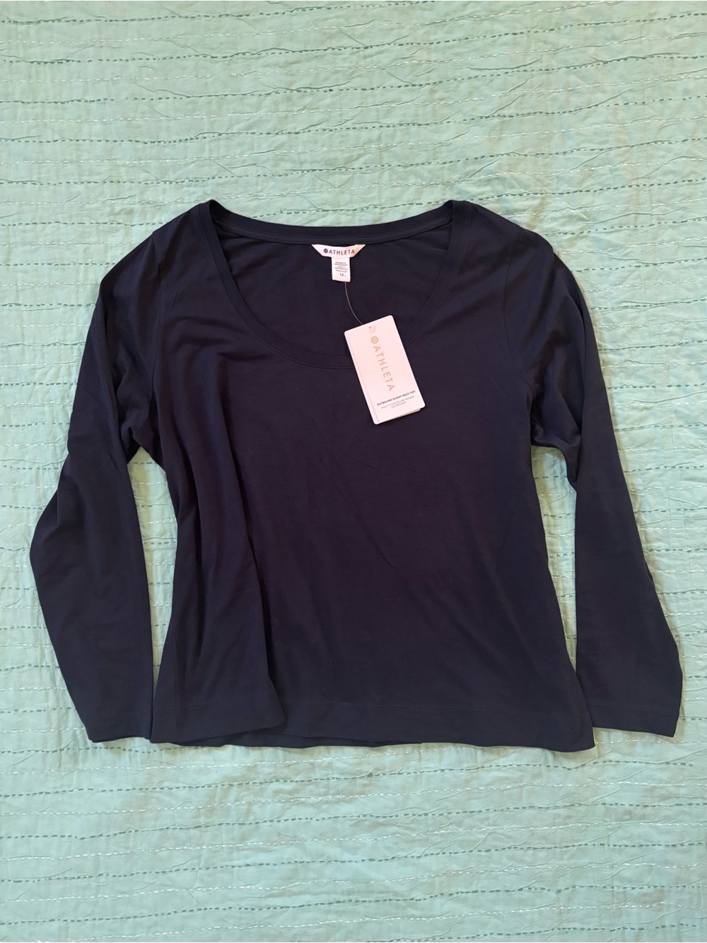 Athleta Black Long Sleeve Outbound Scoop Neck Tee 1X